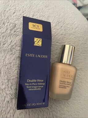 Estee Lauder Double Wear Foundation - Cool Bone (1C1) Nude